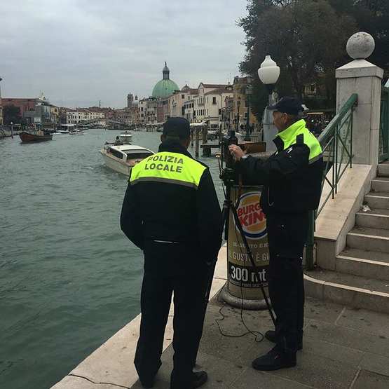 Venezia autovelox barche