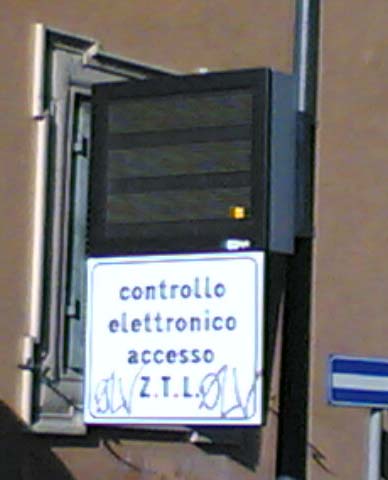 cartello controllo ZTL